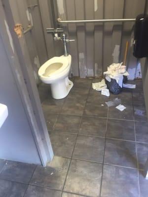 The most disgusting bathrooms with no changing table!