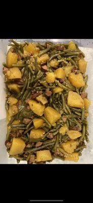 String Beans with Yellow Potatoes and Beef Sausage