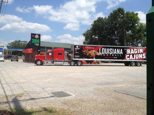 GO RAGIN CAJUNS