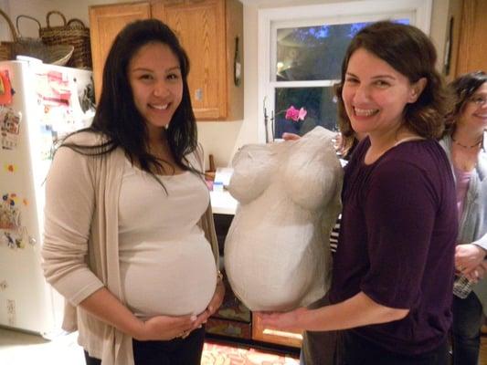 I love bellies, babies, breastfeeding, and bonding! This is me making a belly cast for my lovely client!