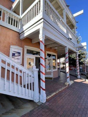 Hidden, but a fully functional post office