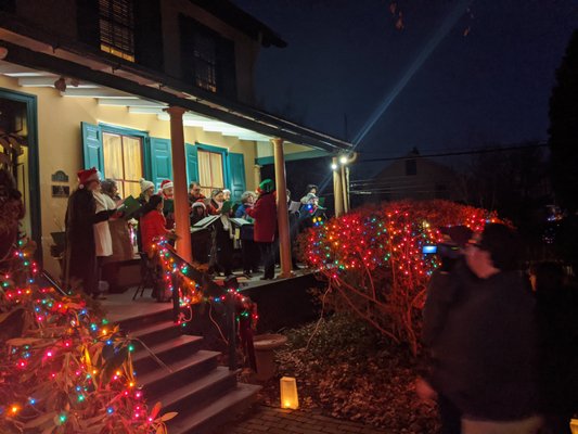 Annual Christmas Caroling and Tree Lighting