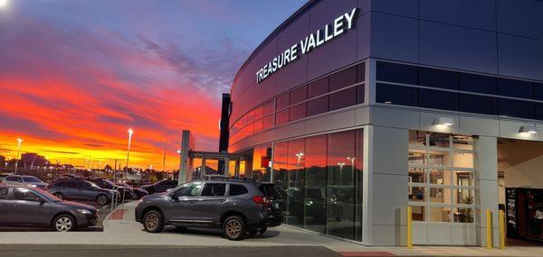 A Great Sunset at Treasure Valley Subaru!