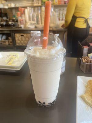 Banana bubble tea (more like banana smoothie with boba)