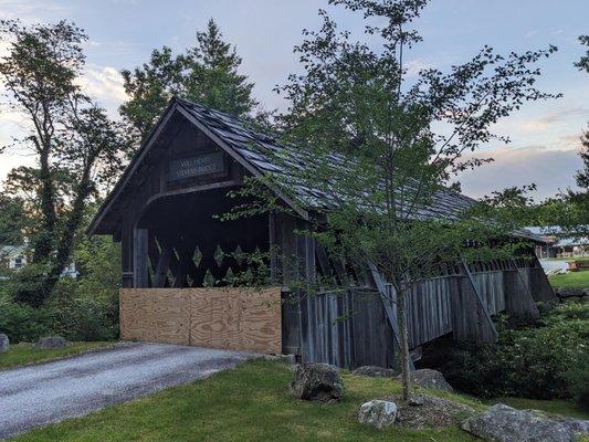 Will Henry Stevens Covered Bridge, Highlands