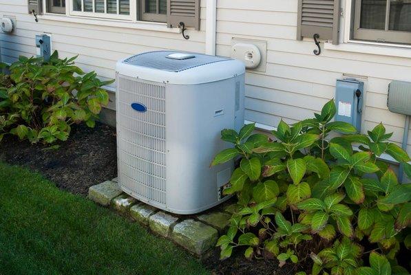 Air conditioning units need occasional preventive maintenance to keep them operating efficiently and smoothly.