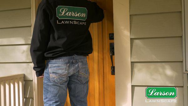 www.larsonlawnscape.com