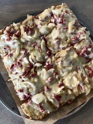 Irish kraut Flatbread Puzza