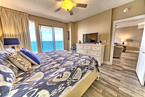 Master Bedroom with Gulf View and Deck access!!