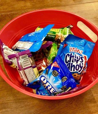 Snack bin! Chips ahoy, Oreos, pretzels, nature valley bars, raisins, fruit snacks, and cheezits