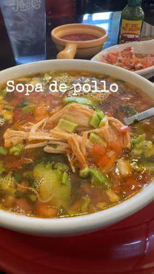 Sopa de pollo