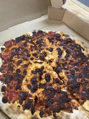 Burnt pizza, no flavor