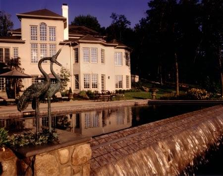 Classic Pool & Patio