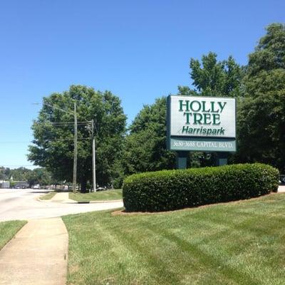 Holly Tree Plaza