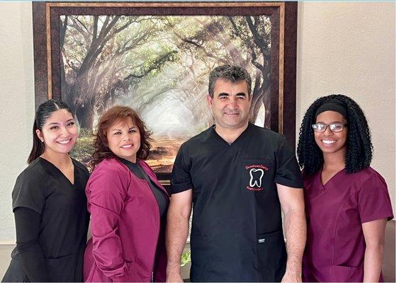 The fantastic Downtown Dental teammates are here for you to ensure excellent patient care.