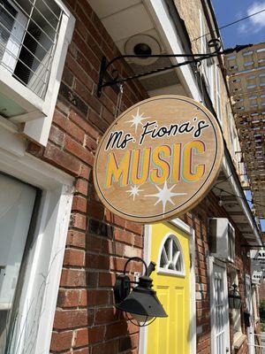 Ms Fiona's Music sign and front door