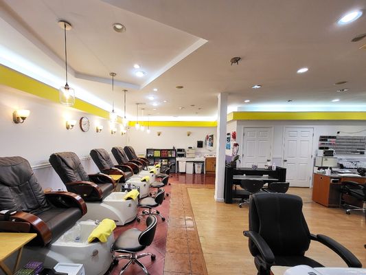 Alamode Nail & Spa