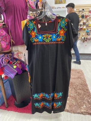 Embroidery dress 
$48.99