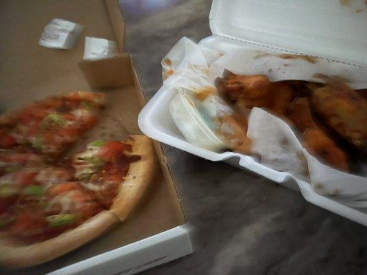 Pizza & Wings