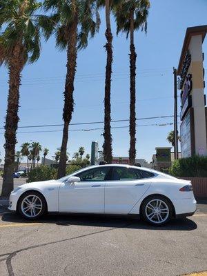 Mini detail on the Tesla. Customer enjoyed lunch while getting his car detailed.