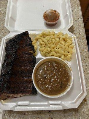 Ribs, baked beans, Mac n cheese