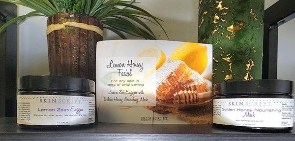 Lemon honey facial for dry skin in need of brightening