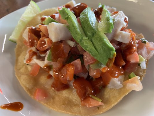 Tostada de ceviche