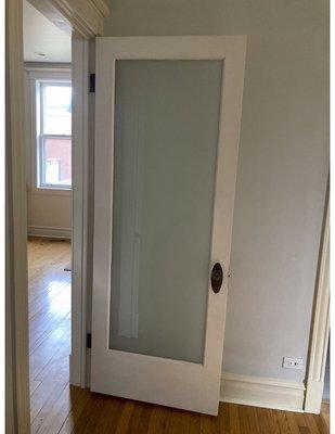 Interior solid wood door with opaque white (milk) glass