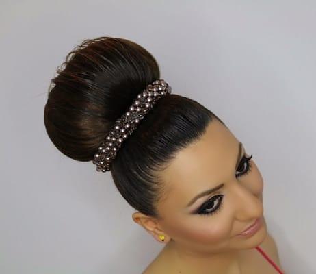 Amazing updo for brides by me @hairbyerik