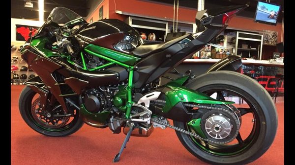 KAWASAKI H2 - custom green carbon fiber