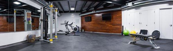 Glen Head Athletic Performance:  Custom personalized training services.