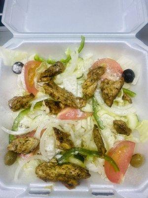 Tunisian chicken Djej Salad (chicken grilled salad)