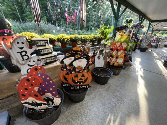 Fall and Halloween signs for sale 09/22