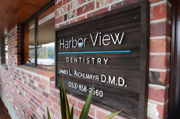 Harbor View Dentistry's Business Sign