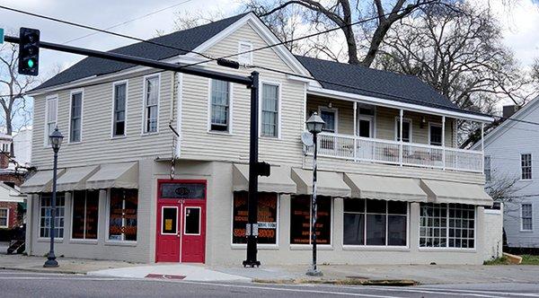 Berkshire Guitars, exterior