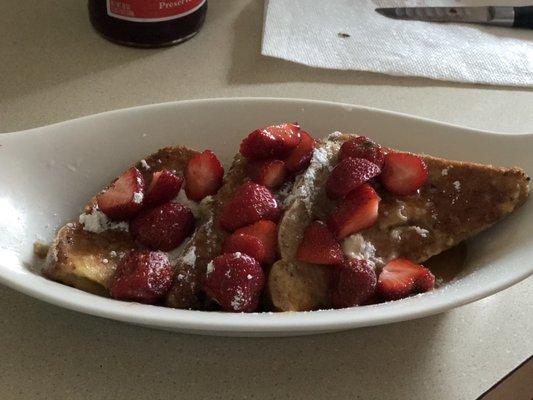 French Toast with Strawberries