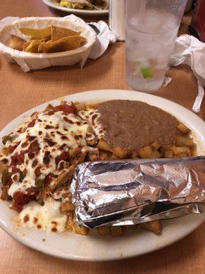 Chilaquiles w/ chicken and cheese