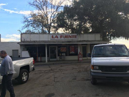 Front of La Fuente 2