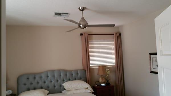 Simple modern ceiling fan