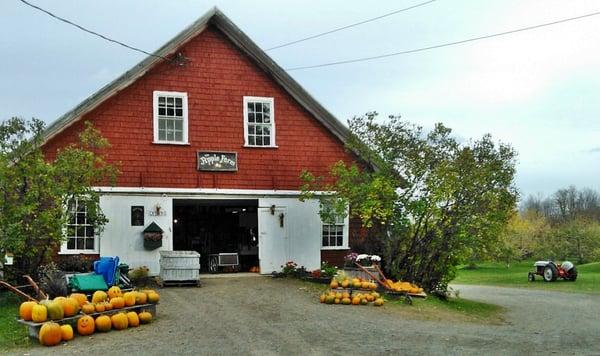 Fairfield's Famous Apple Farm