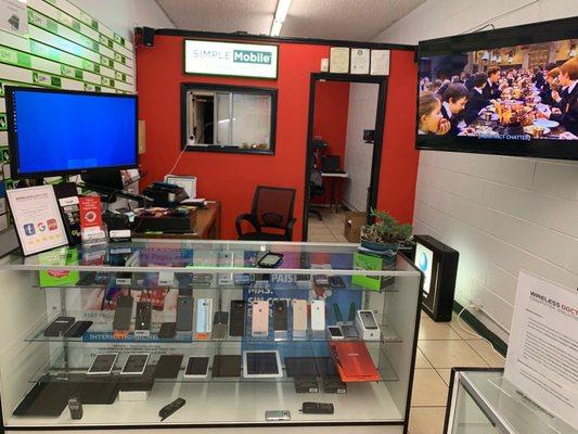 Fix a Gadget has a large variety of phones, tablets and pc