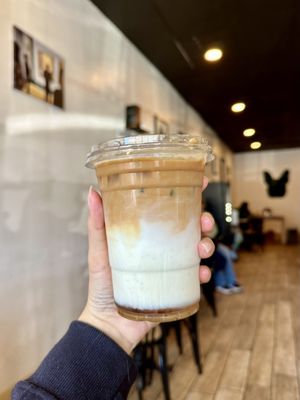 iced vanilla latte ($5)