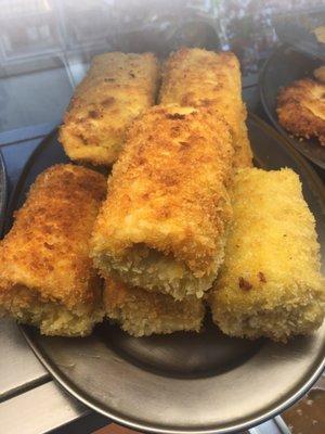 Croquettes: Sauerkraut & mushroom  Cheese & mushroom Meat (pork) Spinach & feta cheese