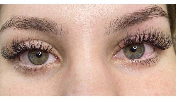 Classic Eyelash extensions