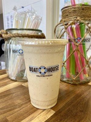 Banana caramel boat shake