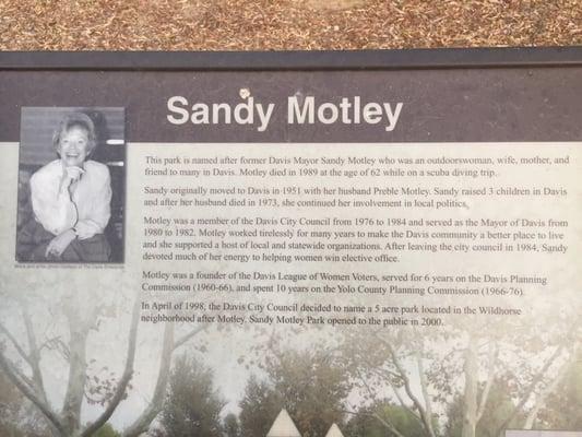 Information on who Sandy Motley is