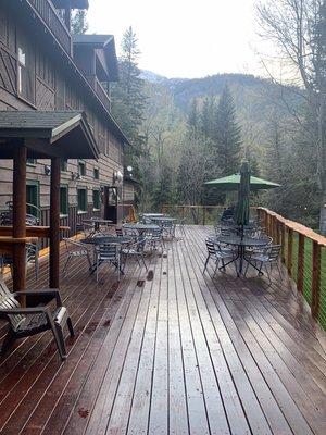 New front deck at Wallowa Lake Lodge