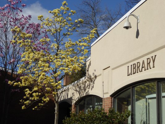 Tenafly Public Library