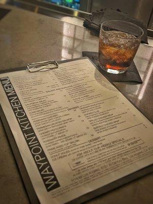 Nice pour! Attentive bartender!