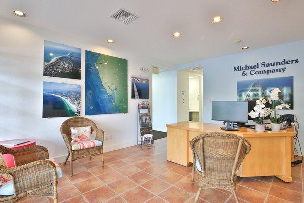 Welcome to Michael Saunders & Company's Mid-Longboat Key Office. Longboat Key Real Estate, Homes, and Condos.